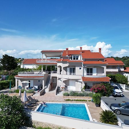 Villa Gehl Lopar Buitenkant foto